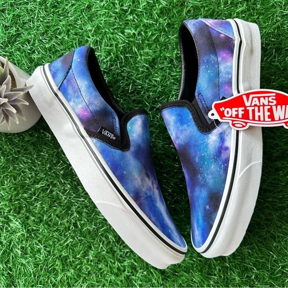 💫Vans Classic Slip On Galaxy SEND OFFERS - Picture 4 of 8